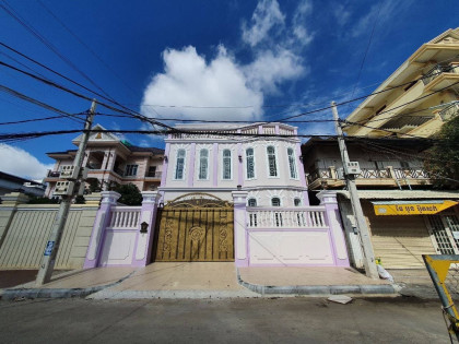 ផ្ទះសម្រាប់បើកអាជីវកម្មជិត TK Avenue Flat in Phnom Penh Capital