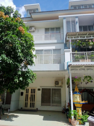 Twin Villa In Borey Peng Huoth The Star Premier Villa in Phnom Penh