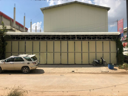 ឃ្លាំងនៅព្រៃទា Warehouse in Phnom Penh