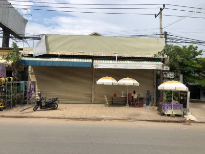 ឃ្លាំងនៅព្រែកលៀប Warehouse in Phnom Penh