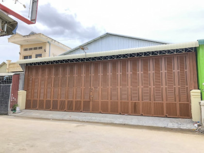 ឃ្លាំងសម្រាប់ជួល (គ្រាំងធ្នង់) Warehouse in Phnom Penh Capital