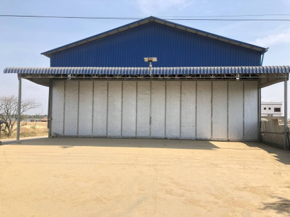 ឃ្លាំងនៅកប់ស្រូវ Warehouse in Phnom Penh Capital