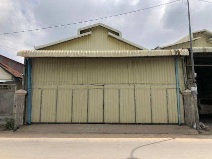 ឃ្លាំងនៅជិតផ្លូវវេងស្រេង Warehouse in Phnom Penh Capital