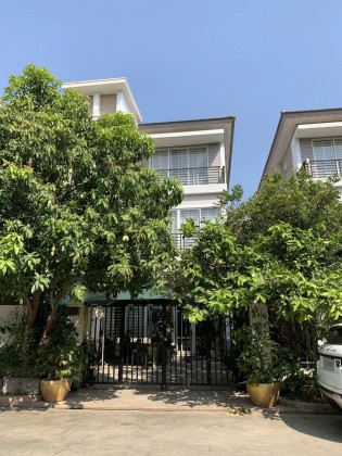 Twin villa In Borey Peng Houth the Star Jumeirah Villa in Phnom Penh Capital