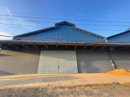 ឃ្លាំងនៅសែនសុខ Warehouse in Phnom Penh Capital