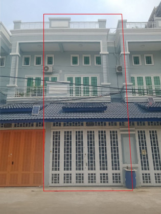 ផ្ទះល្វែងនៅបុរីឡាយគង់ Flat in Phnom Penh Capital