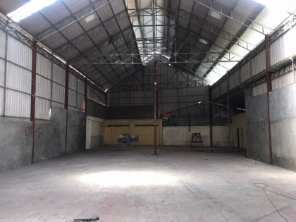 ឃ្លាំងជួល នៅផ្សារដើមថ្កូវ Warehouse in Phnom Penh Capital