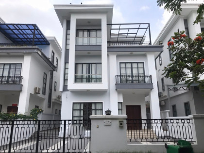 វីឡាទោល នៅបុរីវីឡាថោន Villa in Phnom Penh Capital