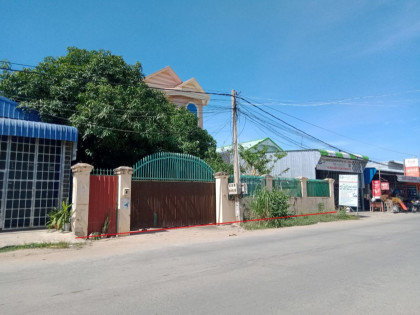 វីឡាទោលនៅខណ្ឌព្រែកព្នៅ Villa in Phnom Penh Capital