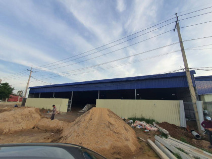 ឃ្លាំងនៅផ្លូវ៥០ម៉ែត្រ Warehouse in Phnom Penh Capital