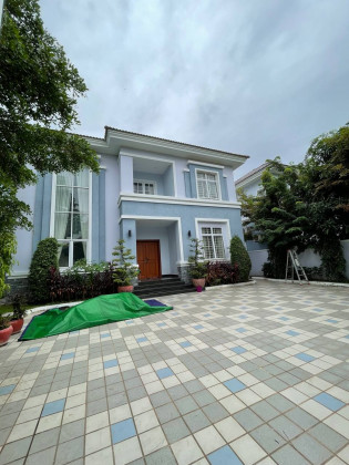 Villa At Borey Booyoung Sen Sok Near Aeon 2 Villa in Phnom Penh Capital