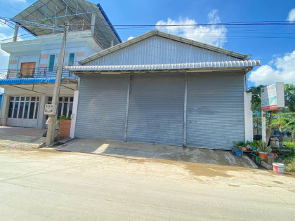 ឃ្លាំងអាជីវកម្ម  នៅអូដឹម Warehouse in Phnom Penh Capital