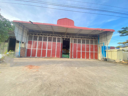 ឃ្លាំងអាជីវកម្មនៅសែនសុខ Warehouse in Phnom Penh Capital