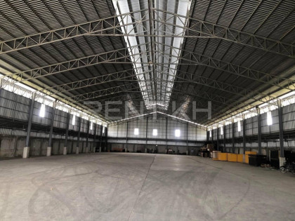 ឃ្លាំងជួលនៅទួលពង្រ Warehouse in Phnom Penh Capital