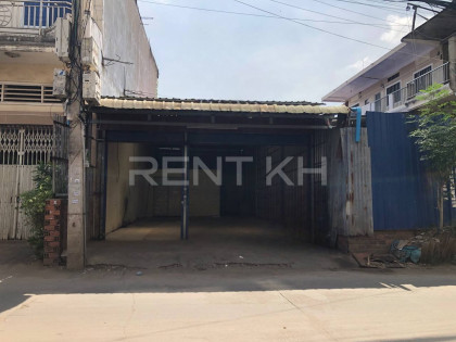 ឃ្លាំងនៅទួលសង្កែ Warehouse in Phnom Penh Capital