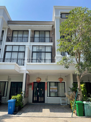 Link house for rent at Borey Peng Houth Boueng snor Villa in Phnom Penh Capital