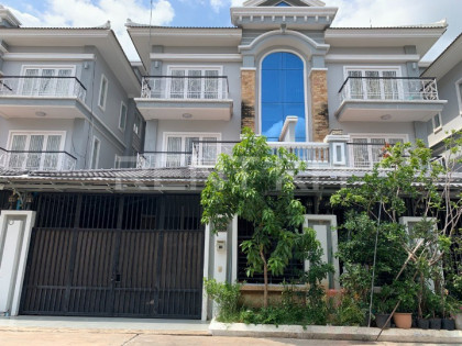 Twin Villa At Borey Vimean Phnom Penh Villa in Phnom Penh Capital