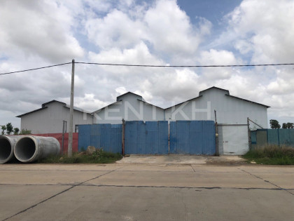 ឃ្លាំងនៅខណ្ឌព្រែកព្នៅ Warehouse in Phnom Penh Capital