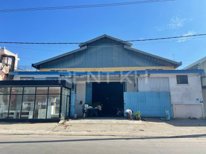 ឃ្លាំងសំរាប់ជួលនៅសែនសុខ Warehouse in Phnom Penh Capital