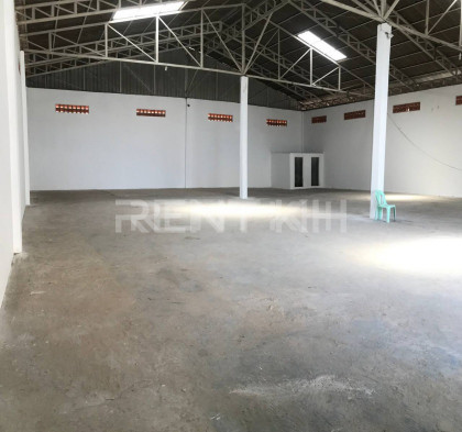 ឃ្លាំងជួលនៅសែនសុខ Warehouse in Phnom Penh Capital