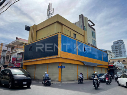 អាគារជួលនៅជិតសាលាវ៉ាន់ដា Building in Phnom Penh Capital