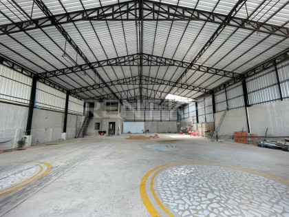 ឃ្លាំងជួលនៅឬស្សីកែវ Warehouse in Phnom Penh Capital