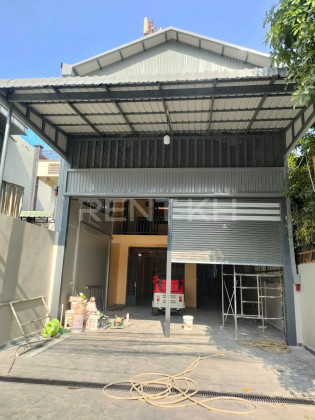 ឃ្លាំងជួលនៅទួលគោក Warehouse in Phnom Penh Capital