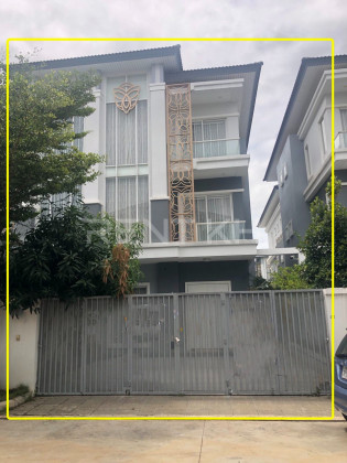 វីឡានៅសែនសុខ Villa in Phnom Penh Capital