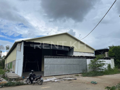 ឃ្លាំងជួលនៅខណ្ឌសែនសុខ Warehouse in Phnom Penh Capital