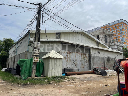 ឃ្លាំងជួលនៅខណ្ឌសែនសុខ Warehouse in Phnom Penh Capital