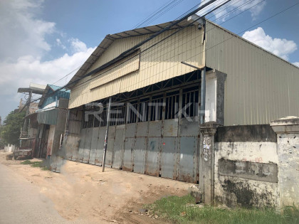 ឃ្លាំងនៅពោធ៏សែនជ័យ Warehouse in Phnom Penh Capital