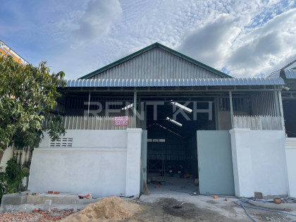 ឃ្លាំងជួលនៅសែនសុខ Warehouse in Phnom Penh Capital