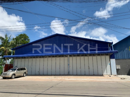 ឃ្លាំងនៅទួលសង្កែ Warehouse in Phnom Penh Capital