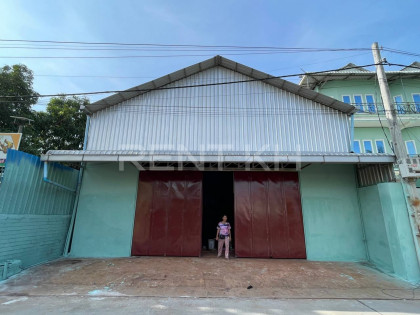 ឃ្លាំងជួលនៅចំការដូង Warehouse in Phnom Penh Capital