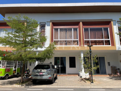 Orkide The Botanic City Villa in Phnom Penh Capital