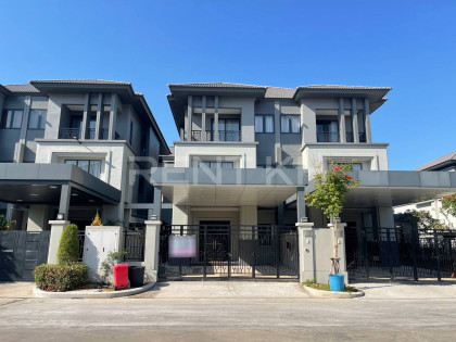 Chip Mong Land, Grand Phnom Penh City Villa in Phnom Penh Capital