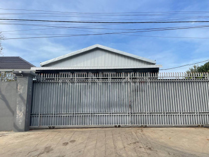 ឃ្លាំងជួលនៅខណ្ឌសែនសុខ Warehouse in Phnom Penh Capital