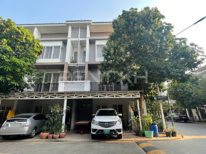 Borey Peng Huoth the Star Jumeirah Villa in Phnom Penh Capital