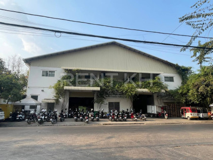 ឃ្លាំងជួលនៅទួលគោក Warehouse in Phnom Penh Capital