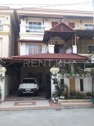 បុរីពិភពថ្មីនៅសែនសុខ Villa in Phnom Penh Capital