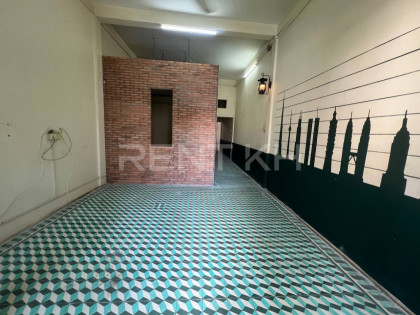 2 Bedrooms apartment for rent in Daun Penh area Apartment in Phnom Penh Capital