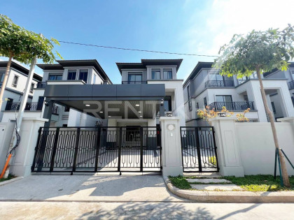 Queen Villa-BII for rent in Borey Chip Mong Land, Park Land Pochentong Villa in Phnom Penh Capital