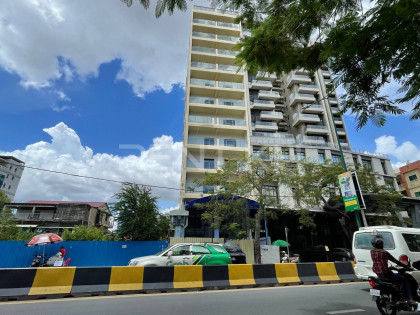 Building for Rent in front of Royal University of Phnom Penh Building in Phnom Penh Capital