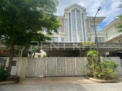 Twin villa at Borey Chip Mong Land,  Parkland Sen Sok Villa in Phnom Penh Capital