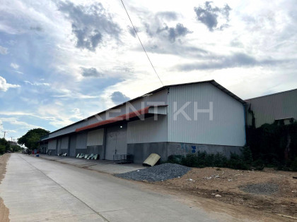 Warehouse for rent in Khan Chrouy Changvar Warehouse in Phnom Penh Capital