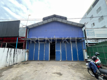 ឃ្លាំងសំរាប់ជួលនៅសែនសុខ Warehouse in Phnom Penh Capital