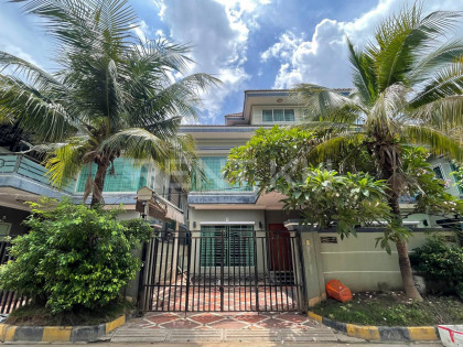 Twin Villa for rent at Borey 999 Boeung Tumpun Villa in Phnom Penh Capital