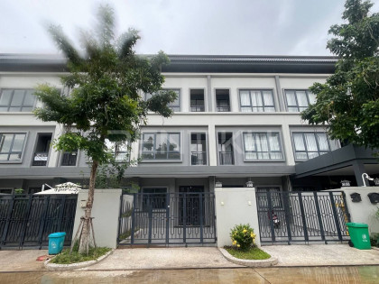 Link Houes for Rent at Borey Chip Mong Land Grand, Khan Russey Keo Flat in Phnom Penh Capital