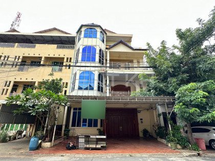 Flat House for Rent at Chrouy Changvar Flat in Phnom Penh Capital