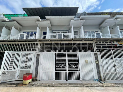 Link House for Rent at Borey J&C Villa in Phnom Penh Capital